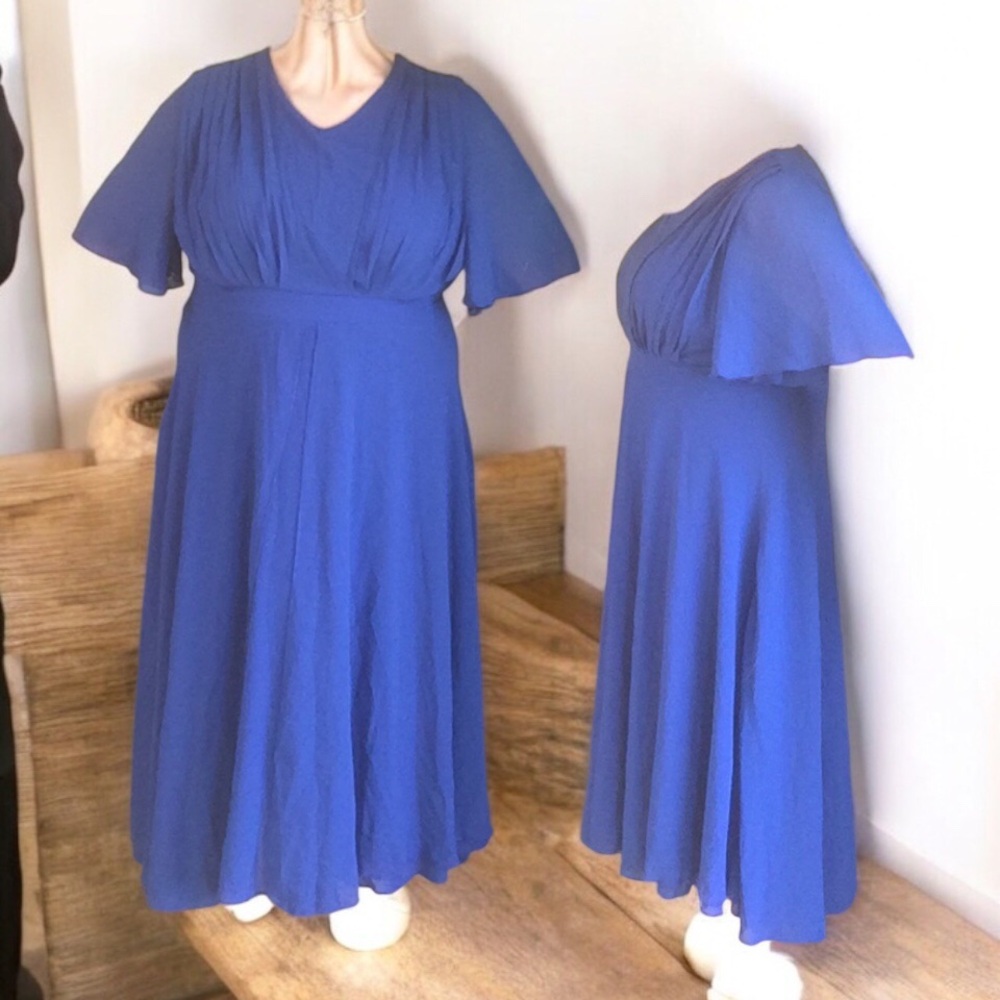 Flycurvy 2XL Elegant Blue Ruched Midi Dress with Flutter Sleeves